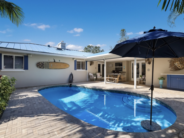 Shaw's Point Bradenton Short 5 mile Drive to Beach cute Villa